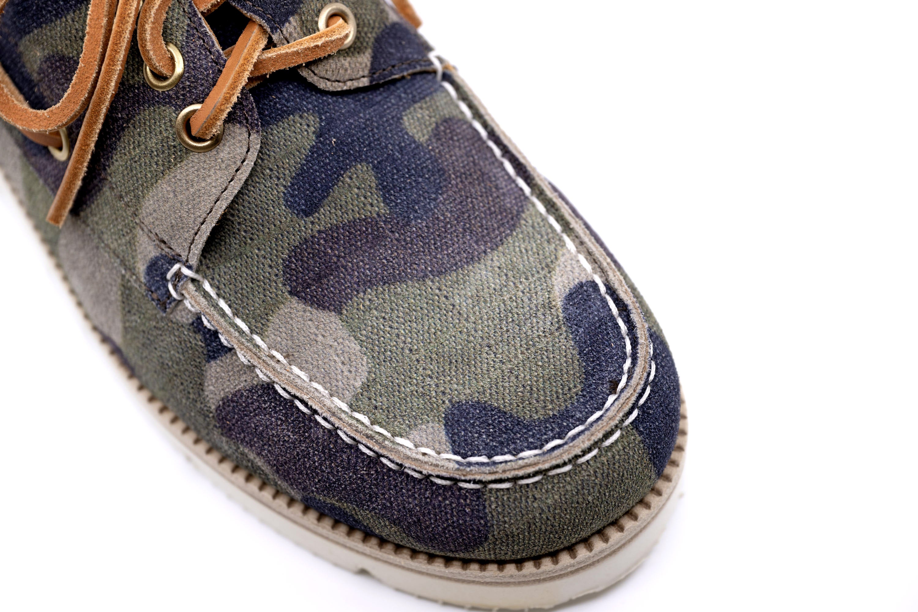 Camouflage best sale boat shoes