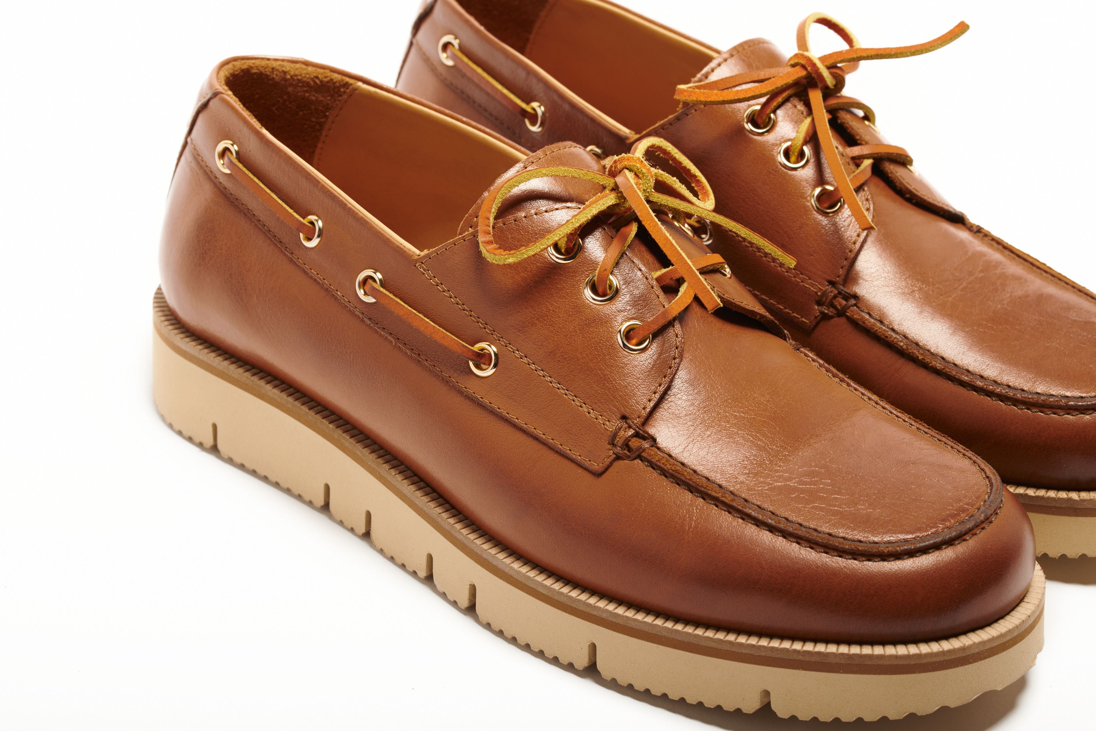 Light on sale boat shoes